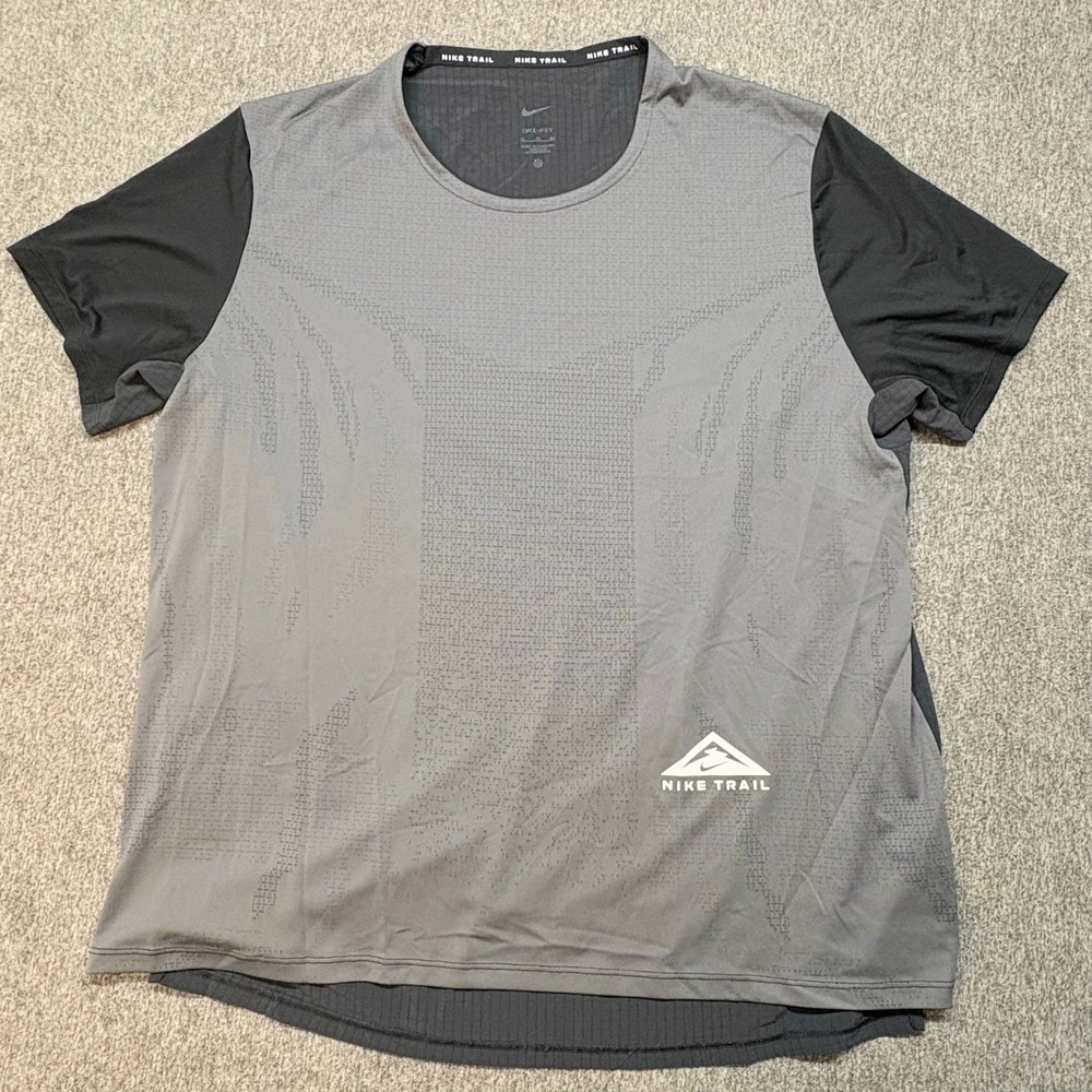 Nike Trail Dri Fit Running Shirt Mens XL Marathon Short Sleeve Performance